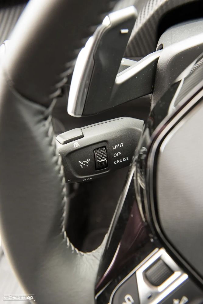 Peugeot 2008 1.2 PureTech Allure Pack EAT8 - 34