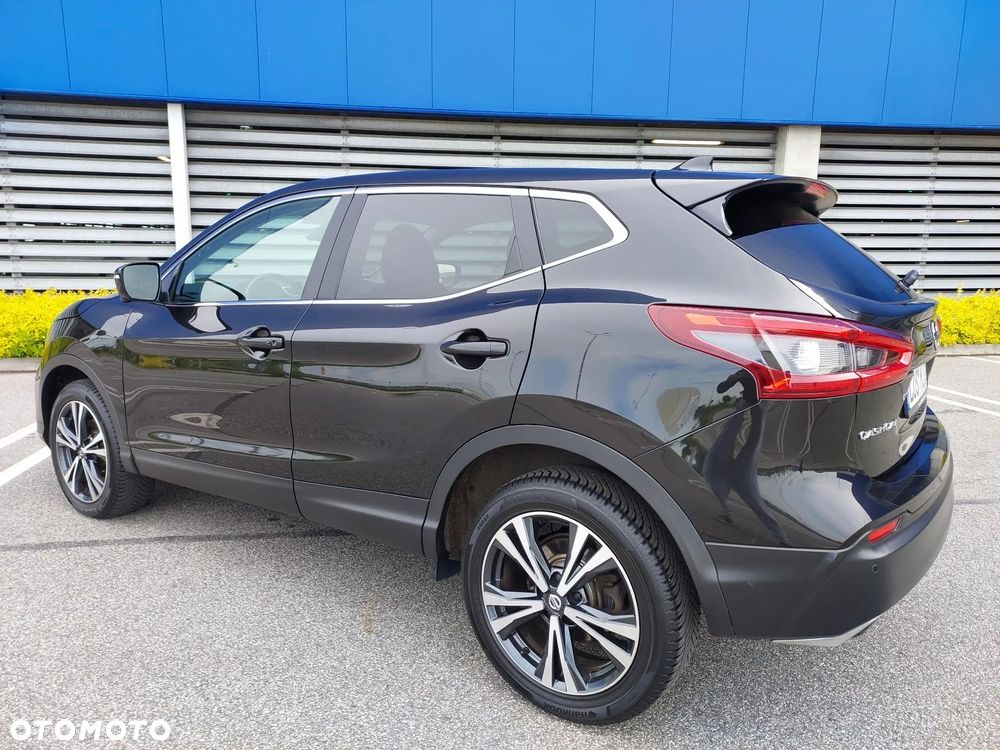 Nissan Qashqai 1.3 DIG-T N-WAY - 4