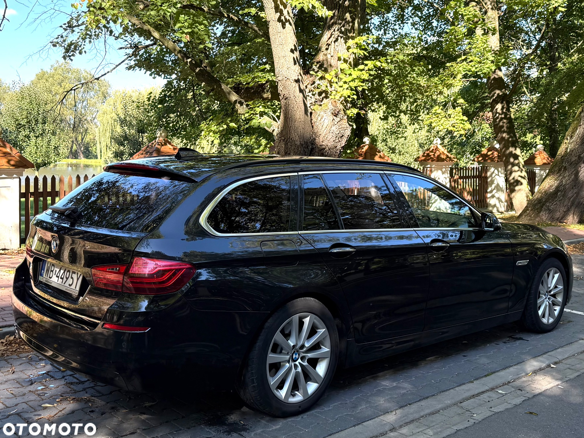 BMW Seria 5 525d Touring Luxury Line - 7