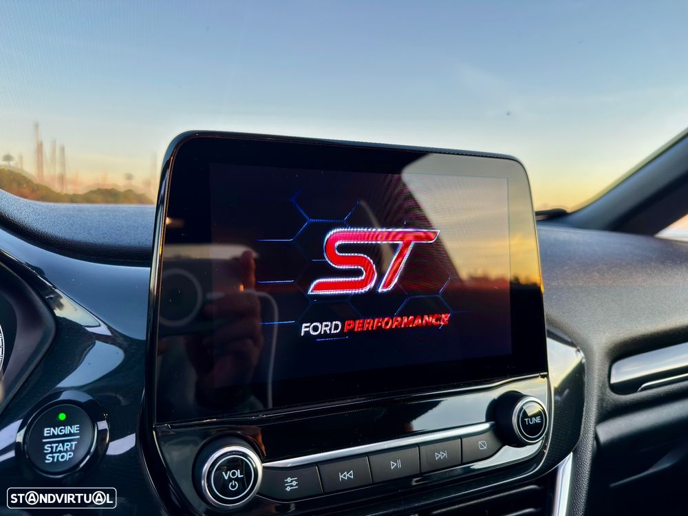 Ford Fiesta 1.5 EcoBoost ST High - 51