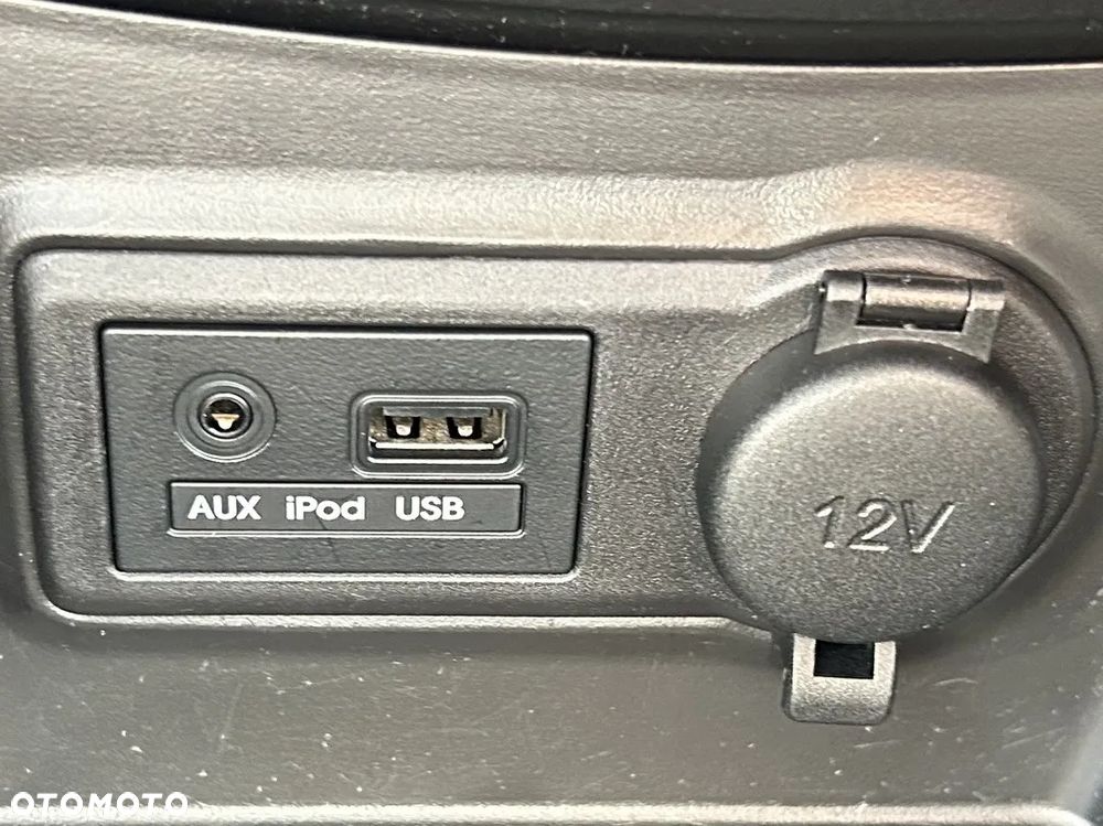 Kia Venga - 11