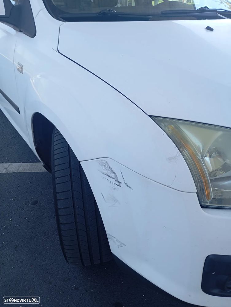 Ford Focus - 27