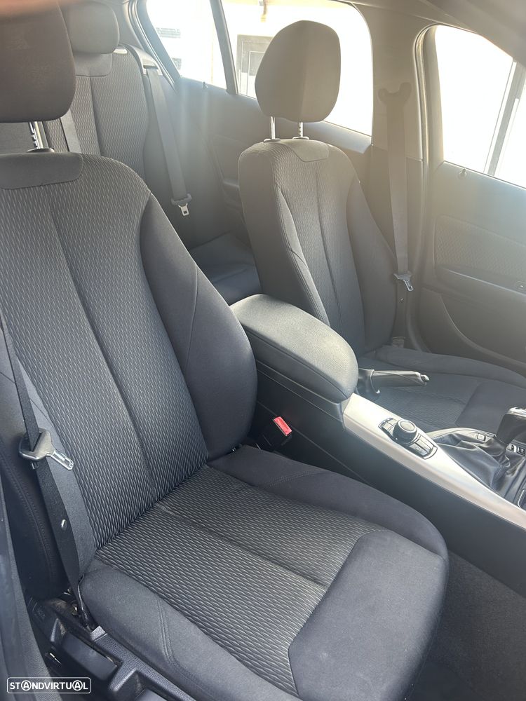 BMW 116 d EfficientDynamics - 12