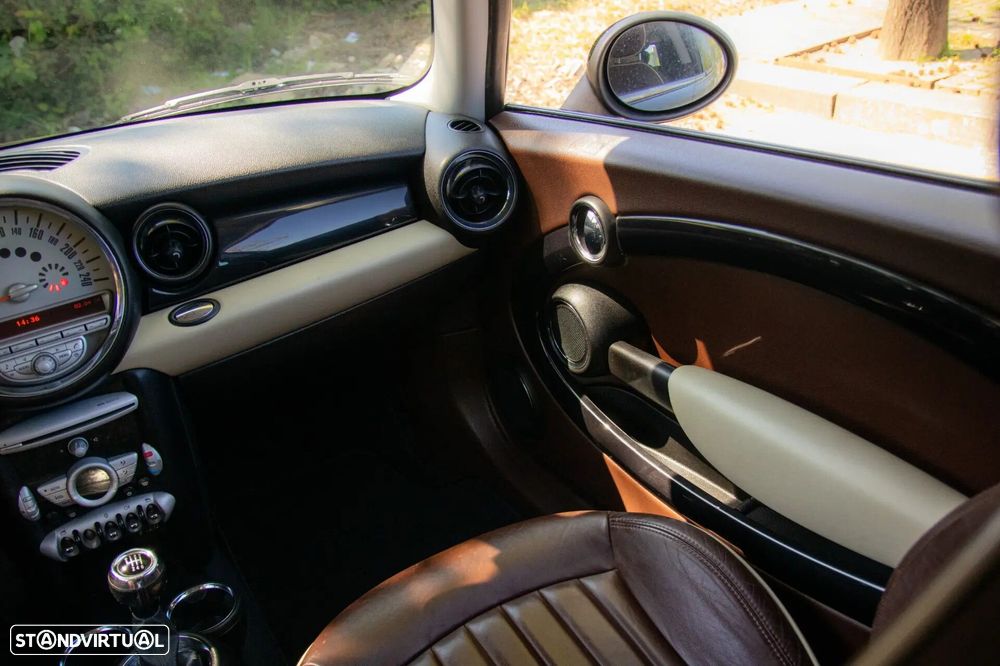 MINI Clubman Cooper D - 23