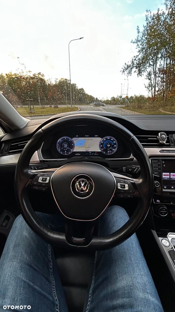 Volkswagen Passat 2.0 TDI BMT Highline DSG - 17