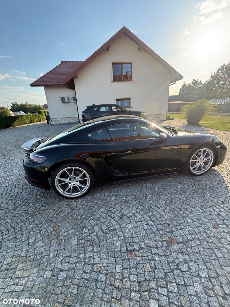 Porsche 718 Cayman - 6
