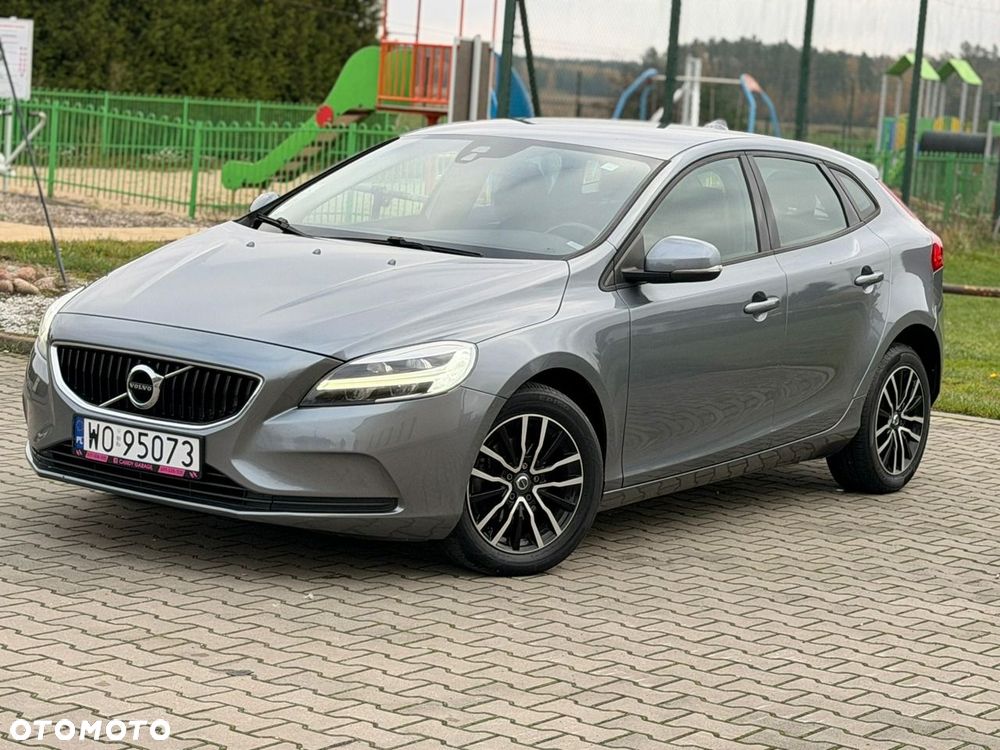 Volvo V40 - 23