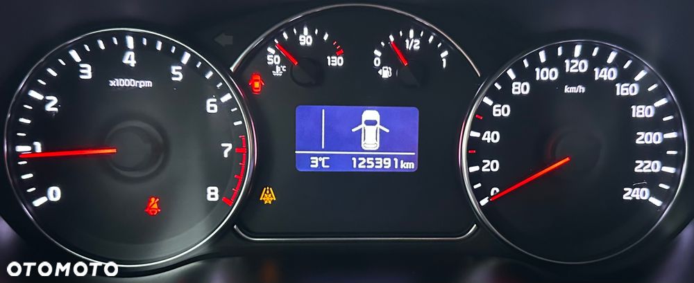 Kia Carens 1.6 GDI S EU6 - 17