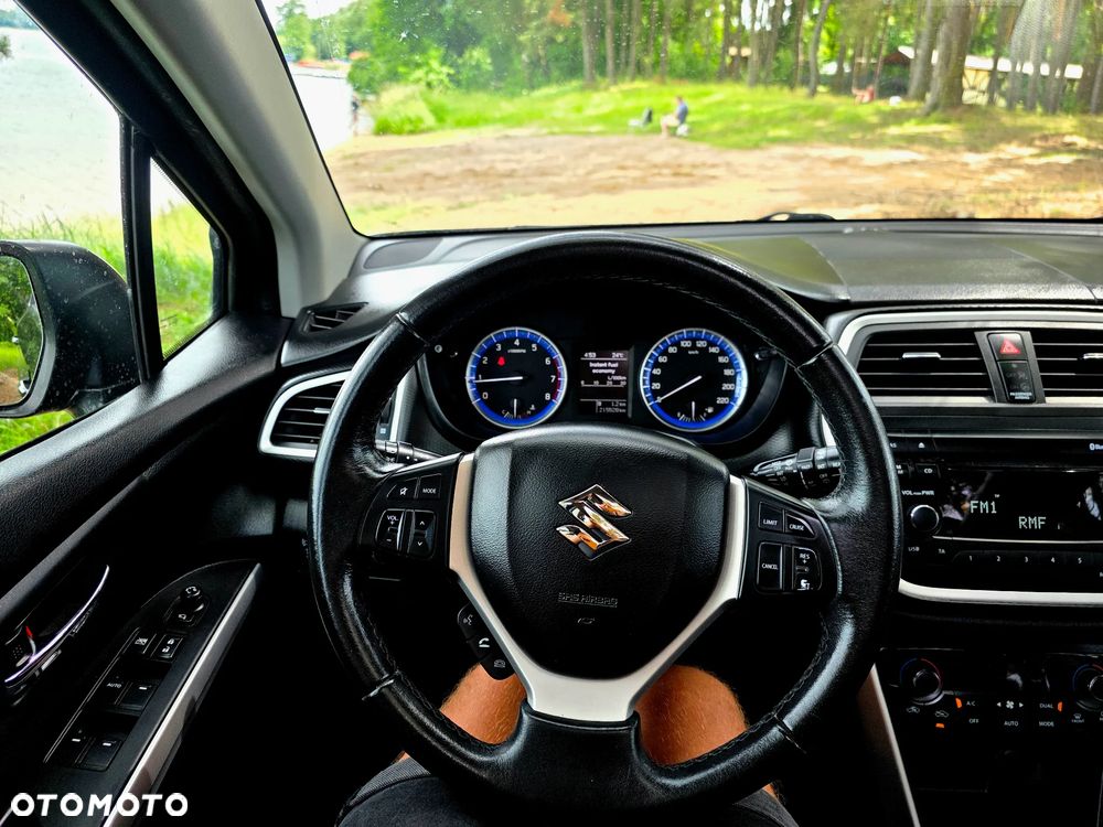 Suzuki SX4 S-Cross 1.6 Premium Plus - 10