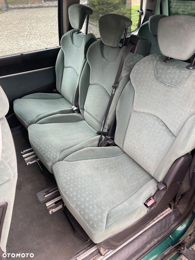 Peugeot 807 - 7