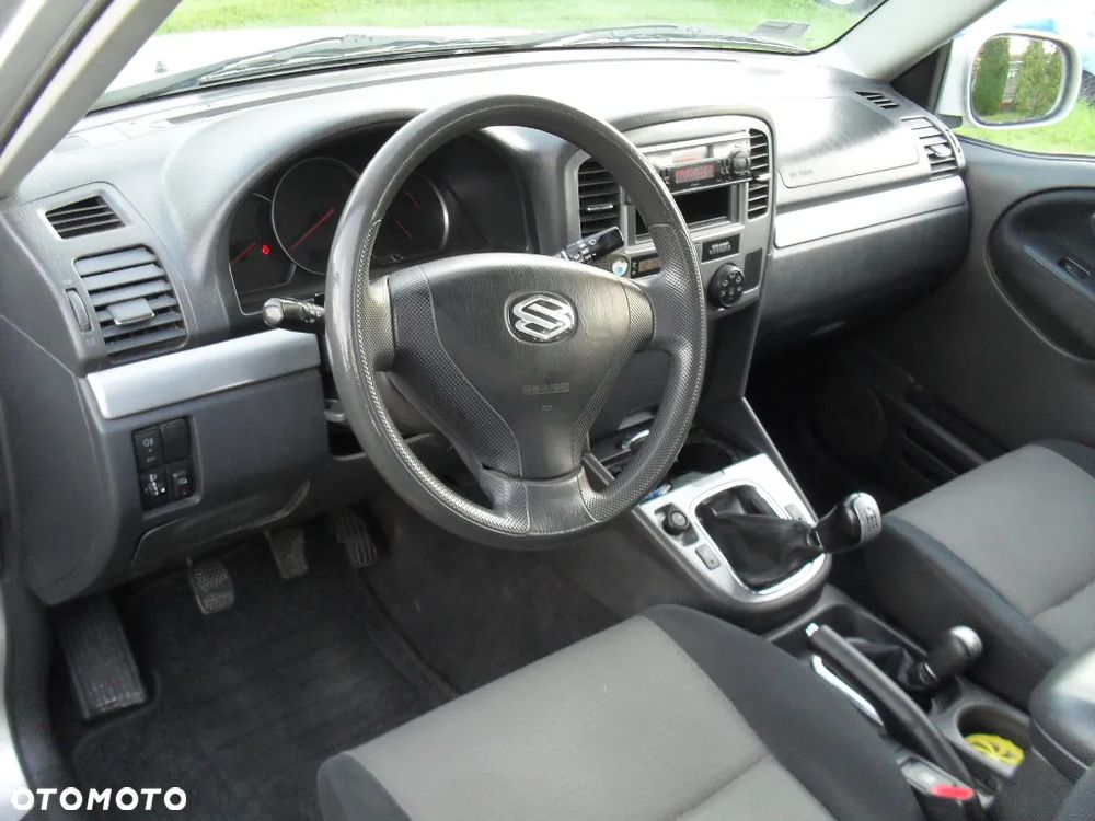 Suzuki Grand Vitara 1.6 - 19
