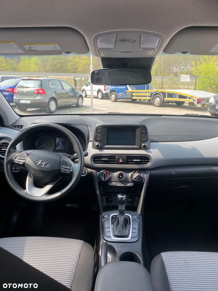 Hyundai Kona - 12