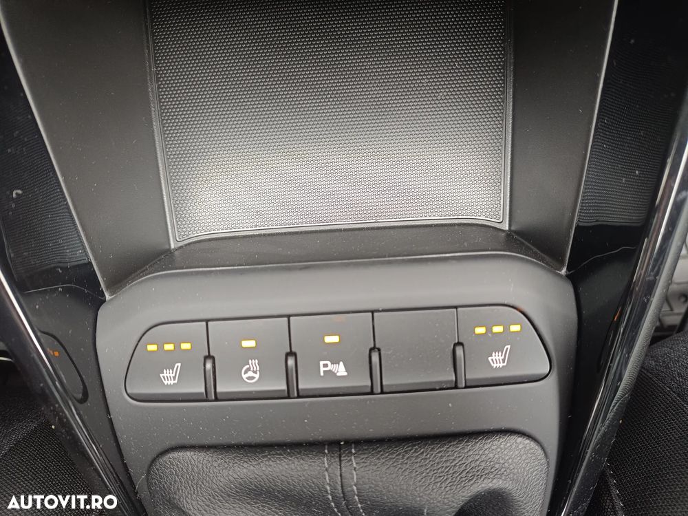 Kia Stonic 1.2 MPI 5MT Urban - 16