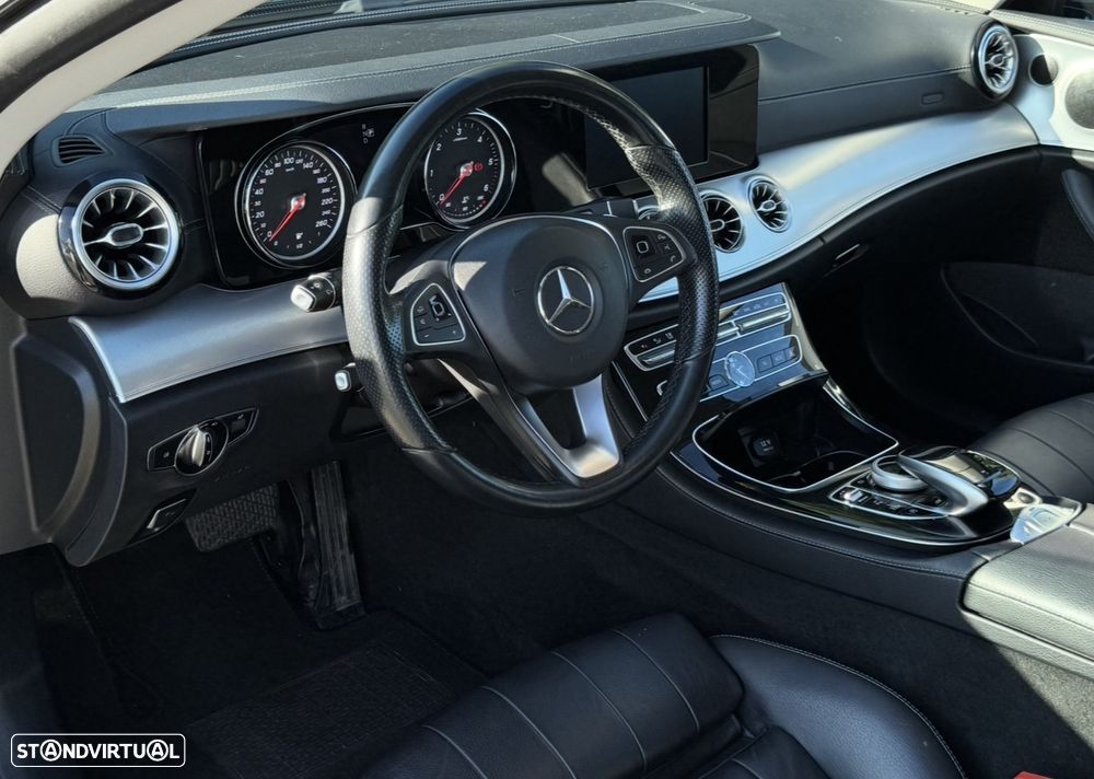 Mercedes-Benz E 220 d Cabrio 4Matic 9G-Tronic Avantgarde - 34