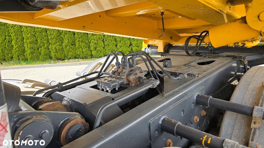 Mercedes-Benz Actros 3848 - 9