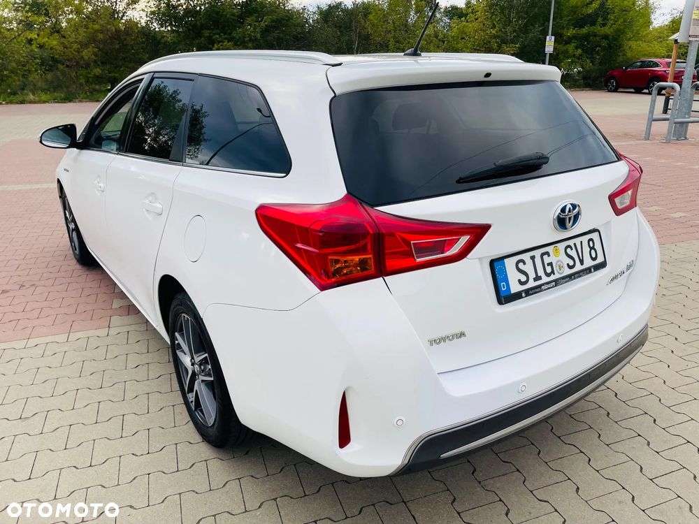 Toyota Auris 1.8 HSD Luna - 3
