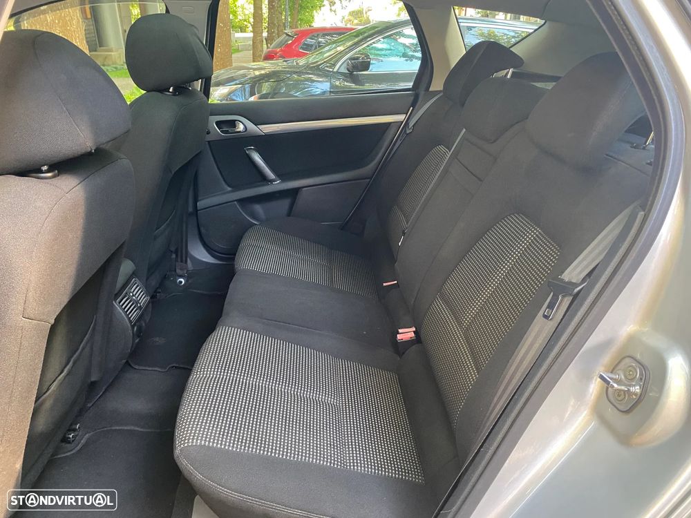 Peugeot 407 SW 2.0 HDi Navteq - 10