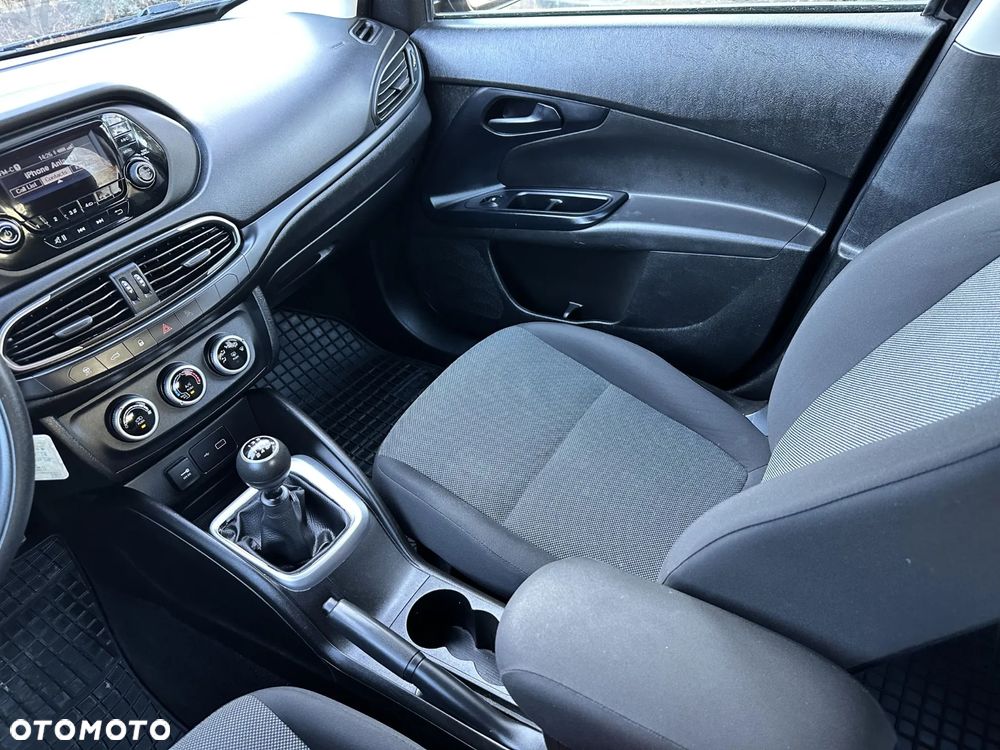 Fiat Tipo 1.4 16v Pop EU6d - 29