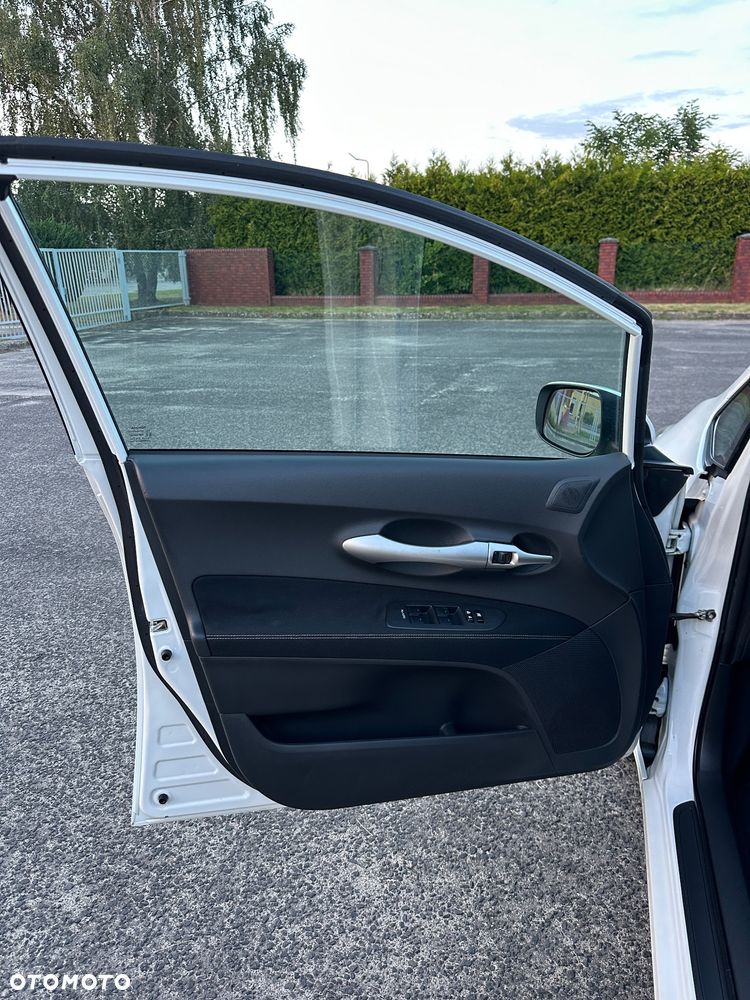 Toyota Auris Hybrid 135 Prestige - 20