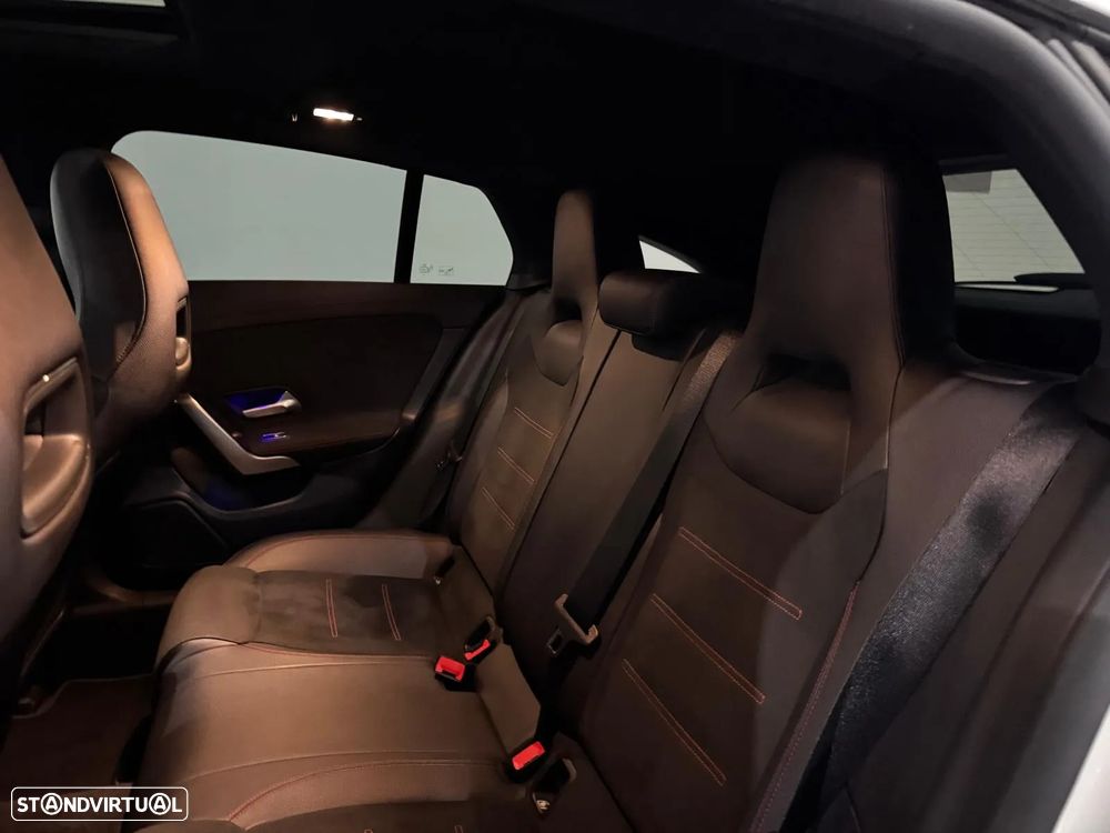 Mercedes-Benz A 250 e AMG Line - 15