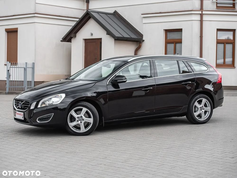 Volvo V60 D2 Summum - 5
