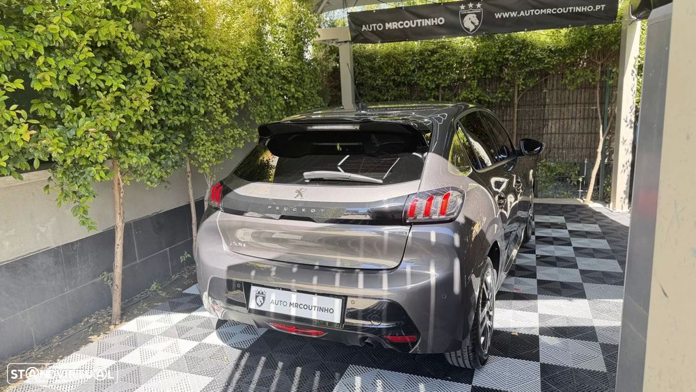 Peugeot 208 1.2 PureTech Allure Pack EAT8 - 26