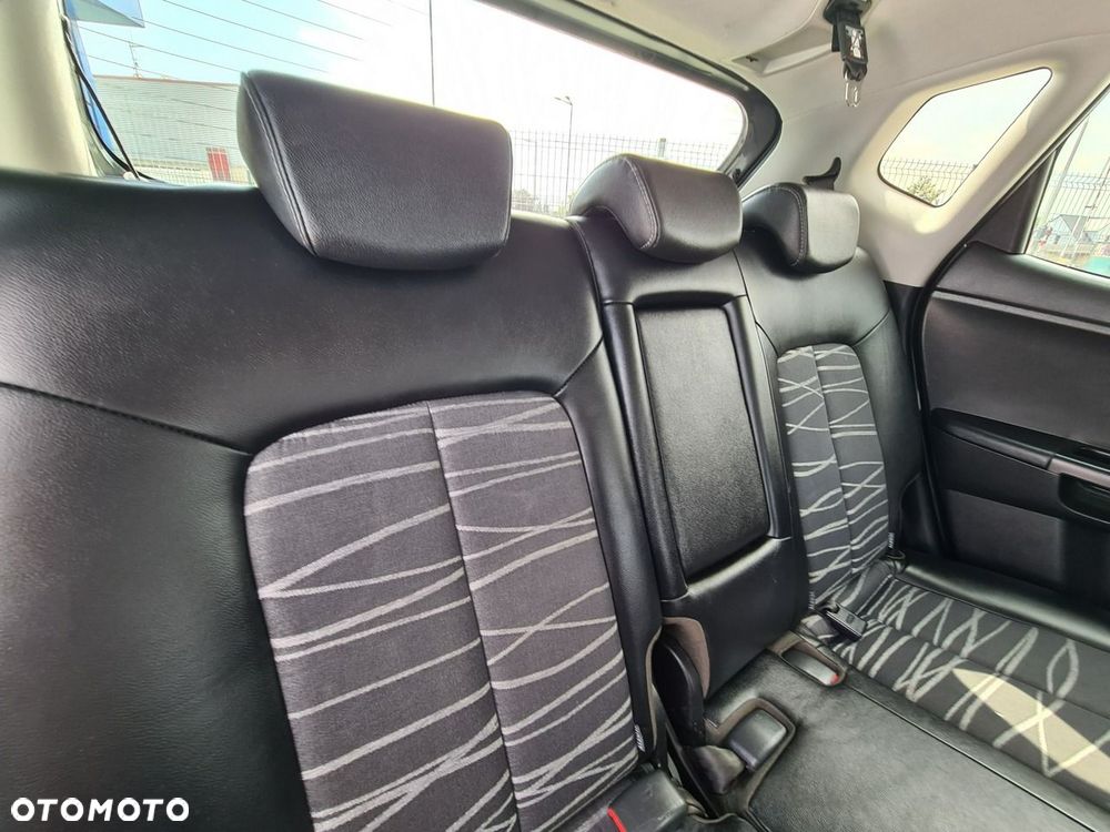 Kia Venga 1.4 XL - 27