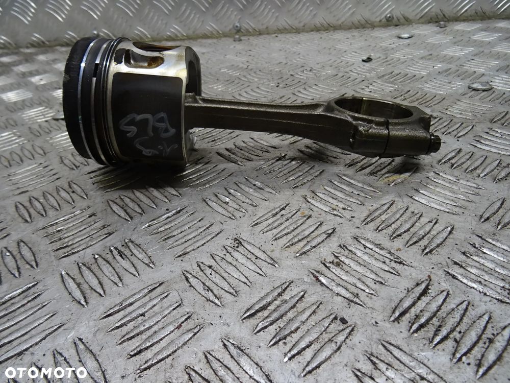 VW GOLF V 1.9TDI BLS TŁOK KORBOWÓD - 5