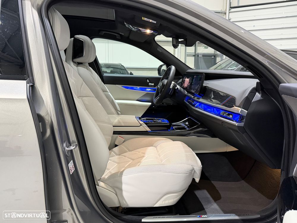 BMW 740 d xDrive Pack Desportivo M Pro - 42