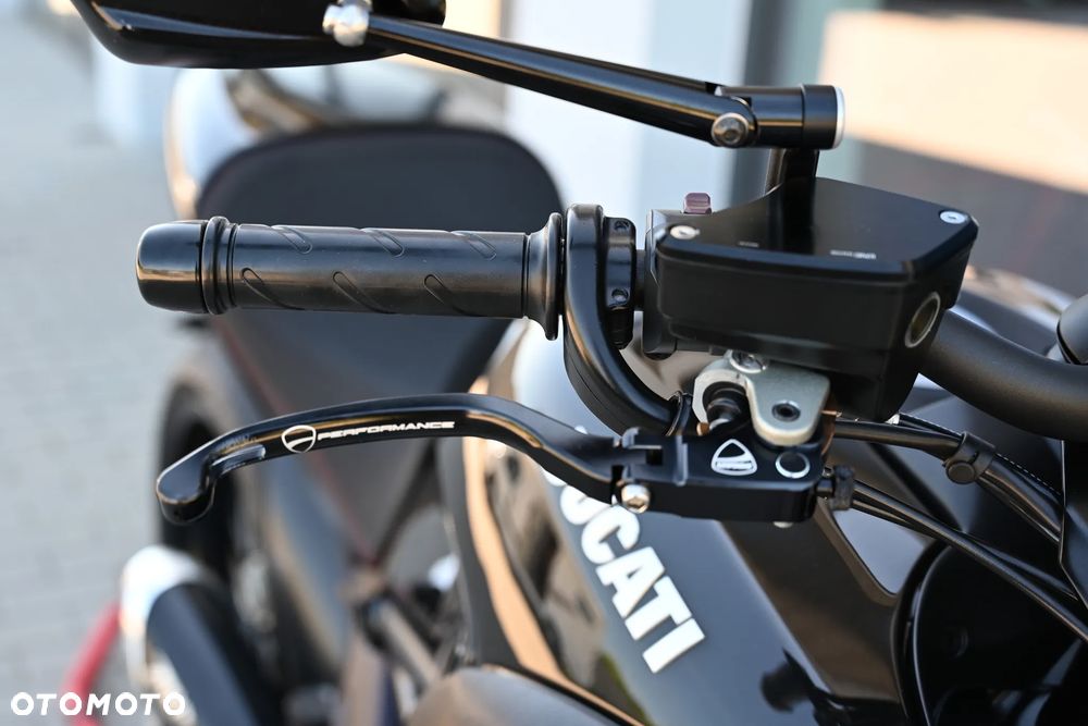 Ducati Diavel - 33