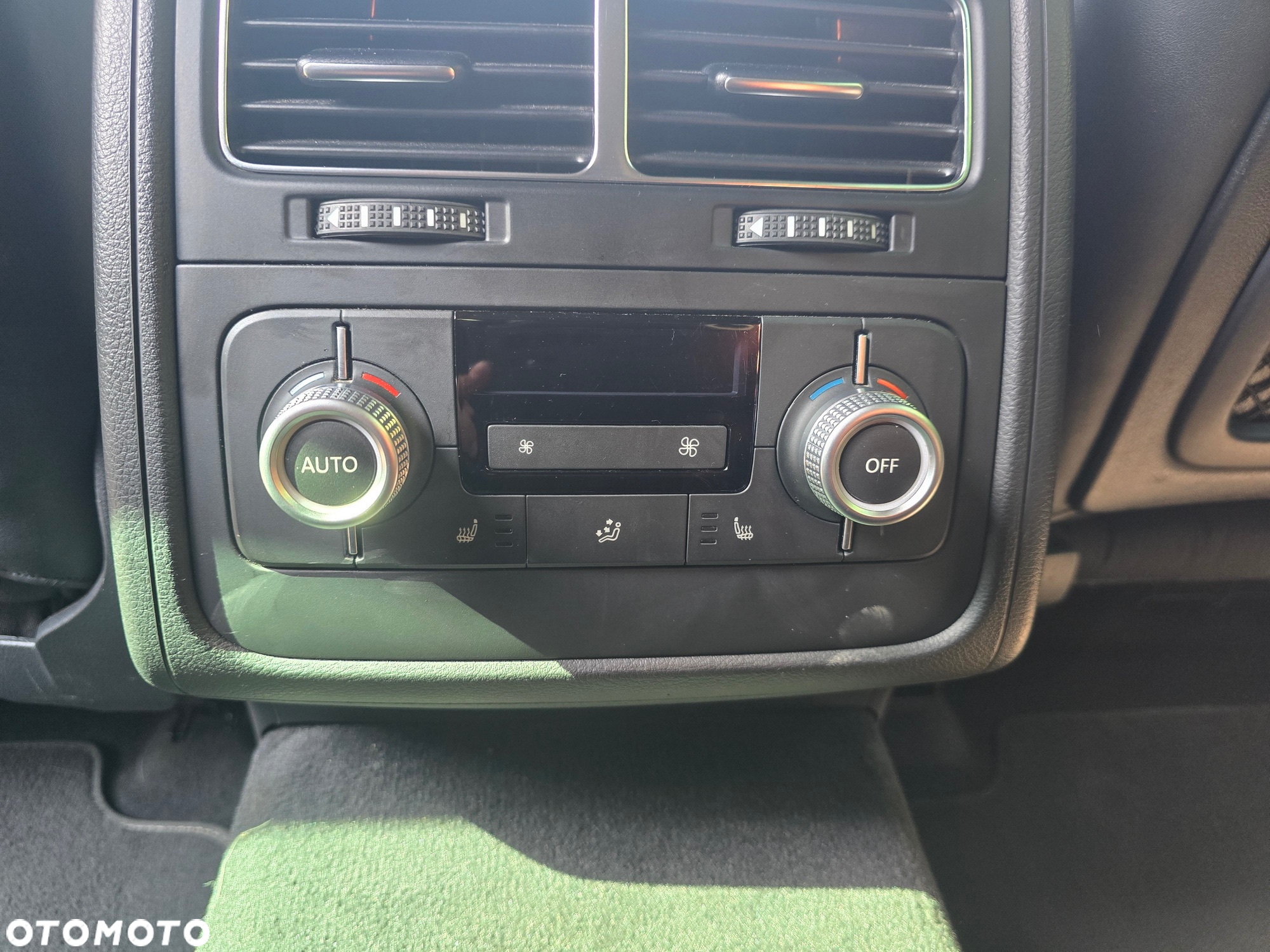 Volkswagen Touareg 3.0 V6 TDI BMT Perfectline R-Style - 27