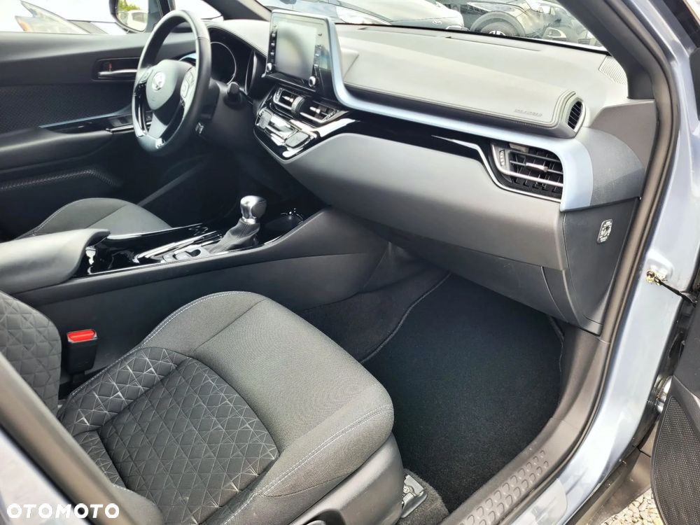Toyota C-HR - 23