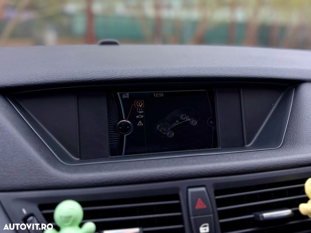 BMW X1 xDrive18d - 31