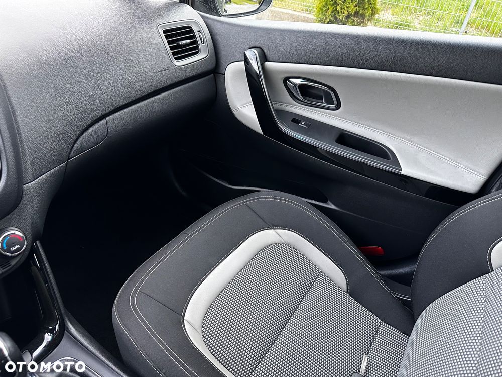 Kia Ceed 1.6 GDI ISG Dream-Team Edition - 29