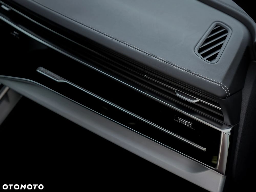 Audi SQ7 TFSI quattro tiptronic - 24