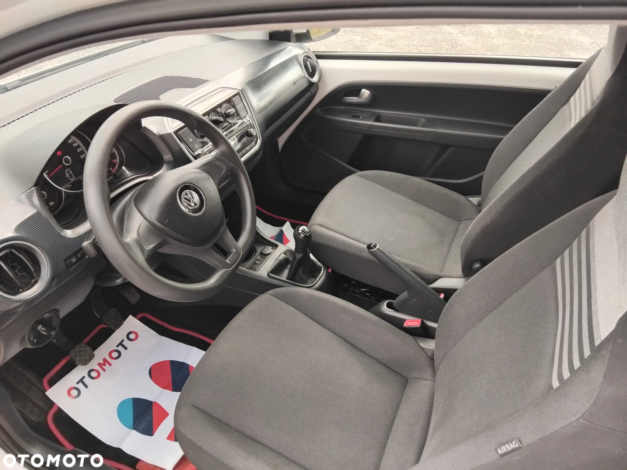 Volkswagen up! - 18