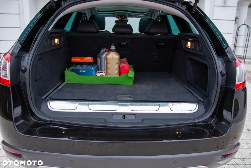 Peugeot 508 RXH Hybrid4 - 25