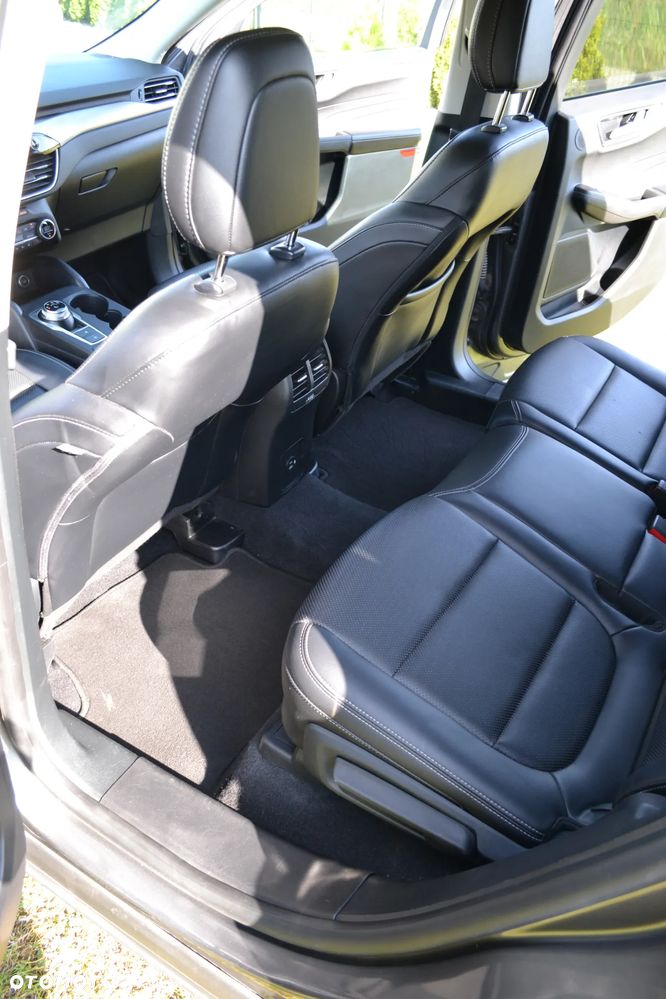 Ford Kuga 2.5 FHEV AWD Titanium - 19