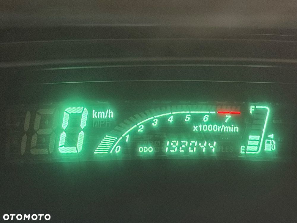 Toyota Yaris 1.0 Terra - 10
