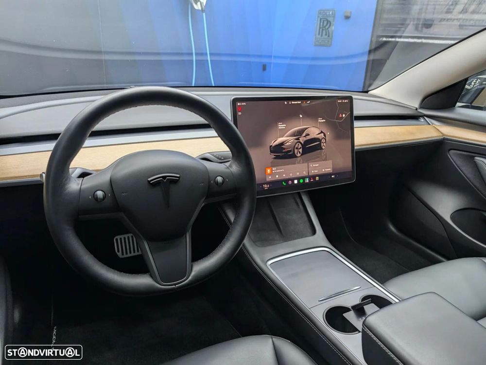 Tesla Model 3 Tração Traseira - 35