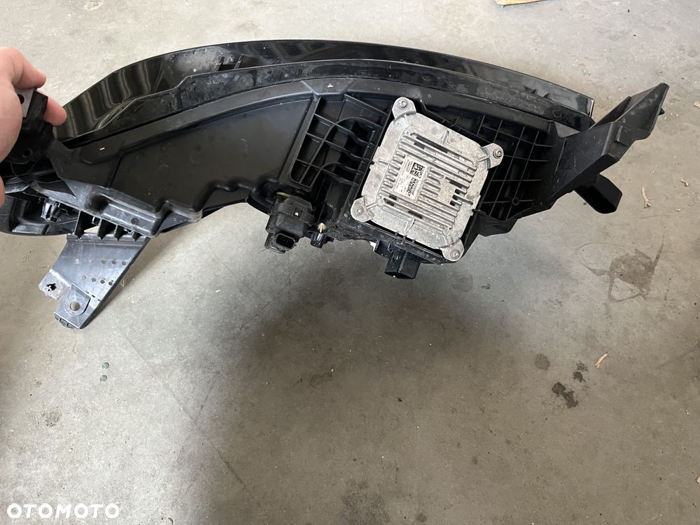 Lampa przednia prawa Renault Megane V E-TECH - 6