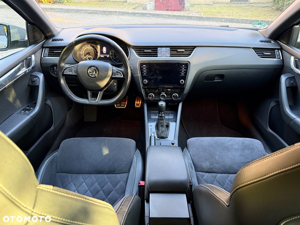 Skoda Octavia 2.0 TDI 4x4 DSG RS - 11