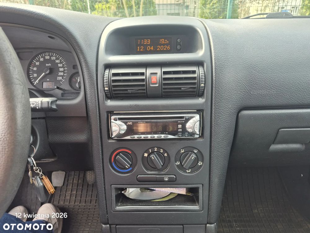 Opel Astra - 9