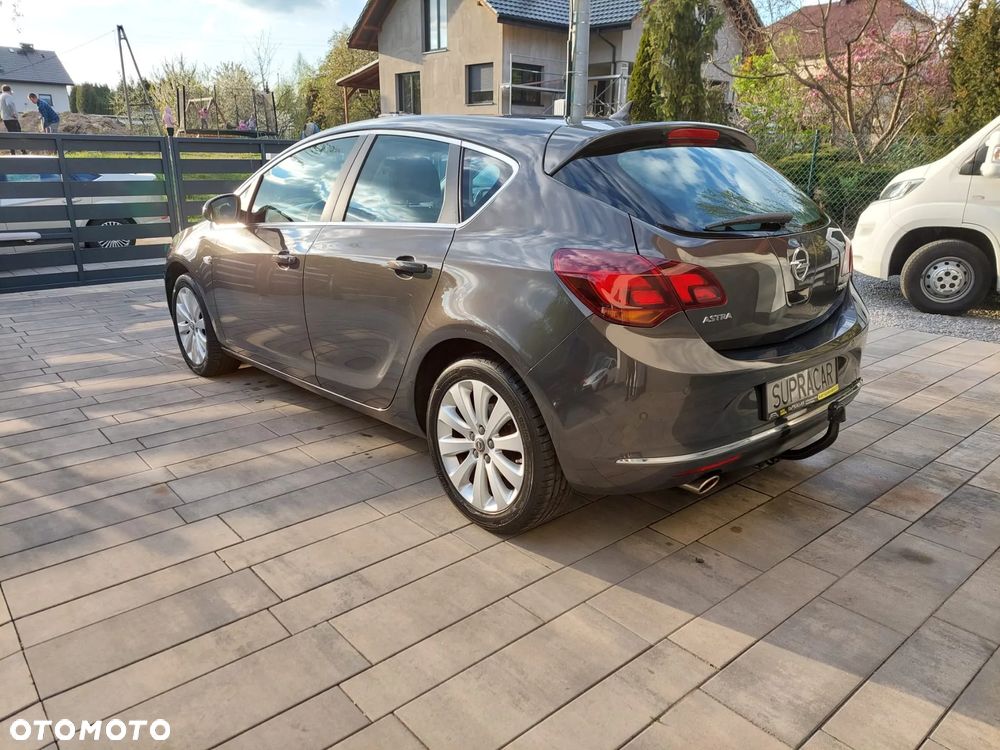 Opel Astra 1.4 Turbo Exklusiv - 3