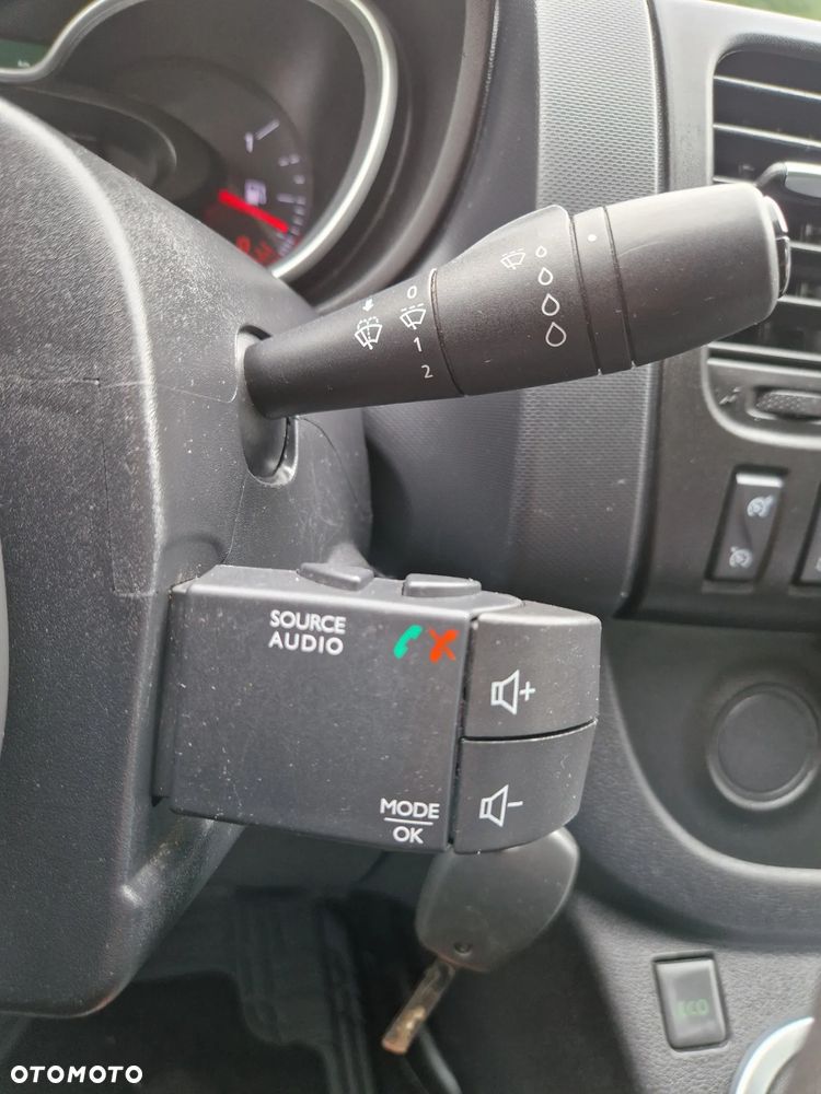 Renault TRAFIC - 26