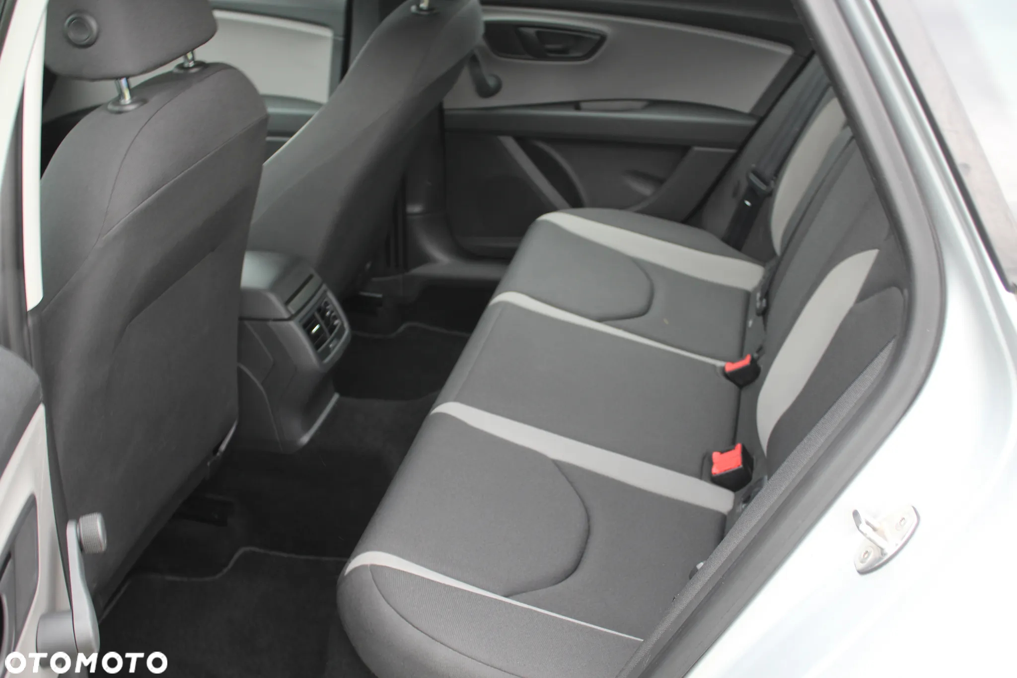 Seat Leon 1.6 TDI ECOMOTIVE Style - 19