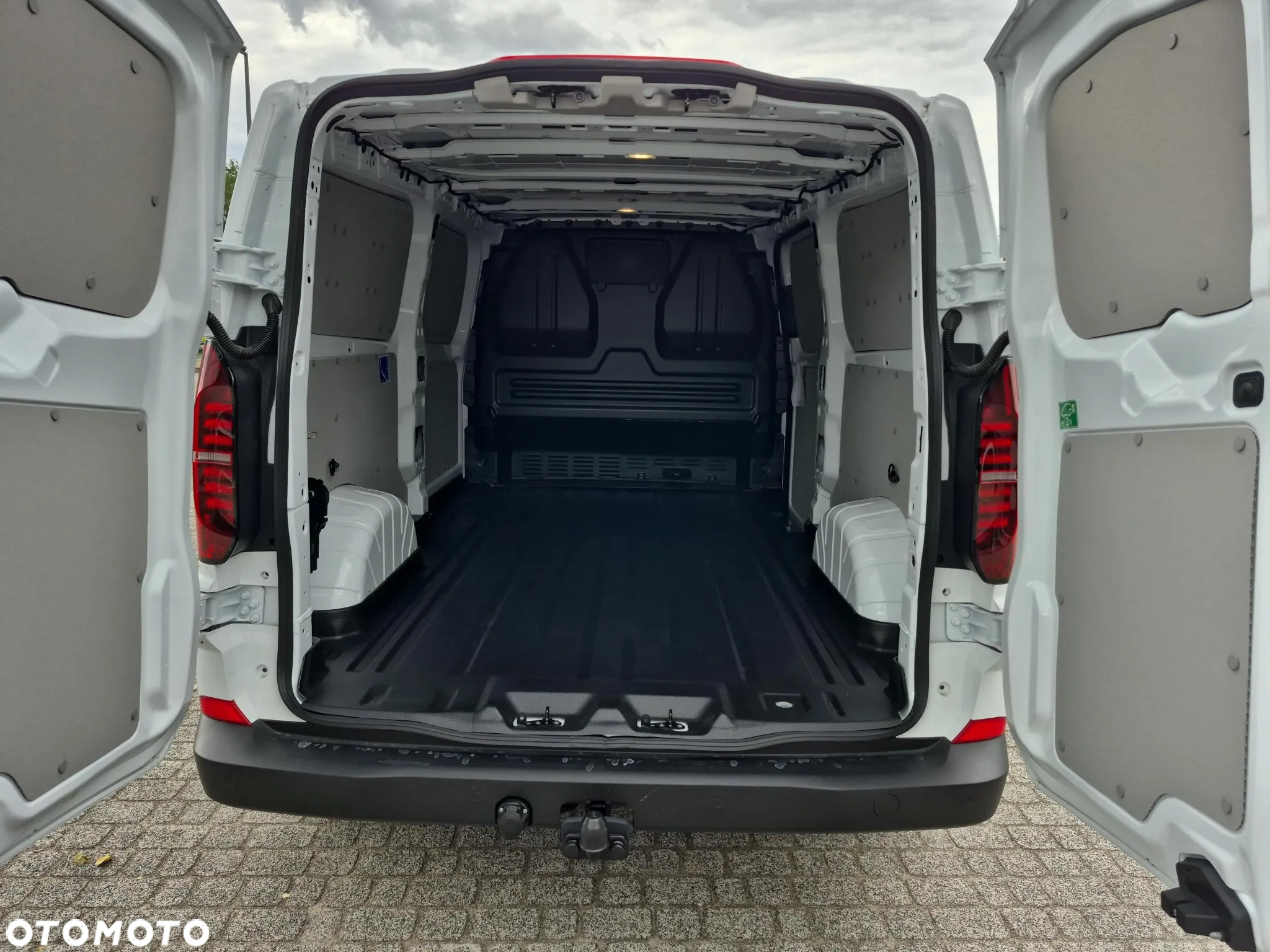 Volkswagen Transporter - 14