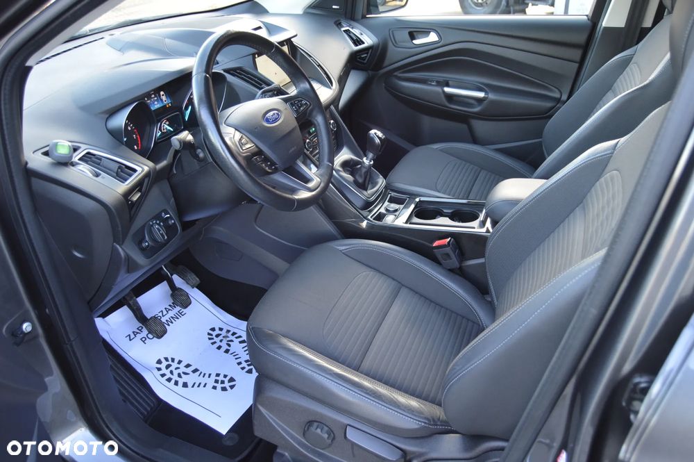 Ford Kuga 1.5 EcoBoost 2x4 Titanium - 7