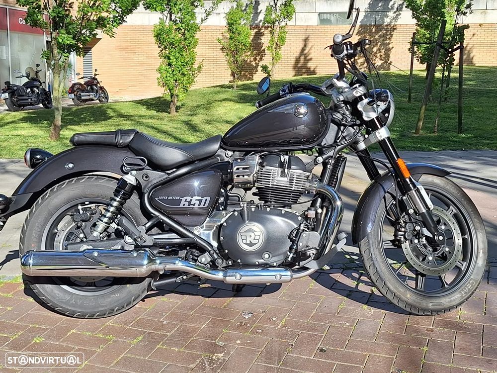 Royal Enfield Super Meteor 650 - 2