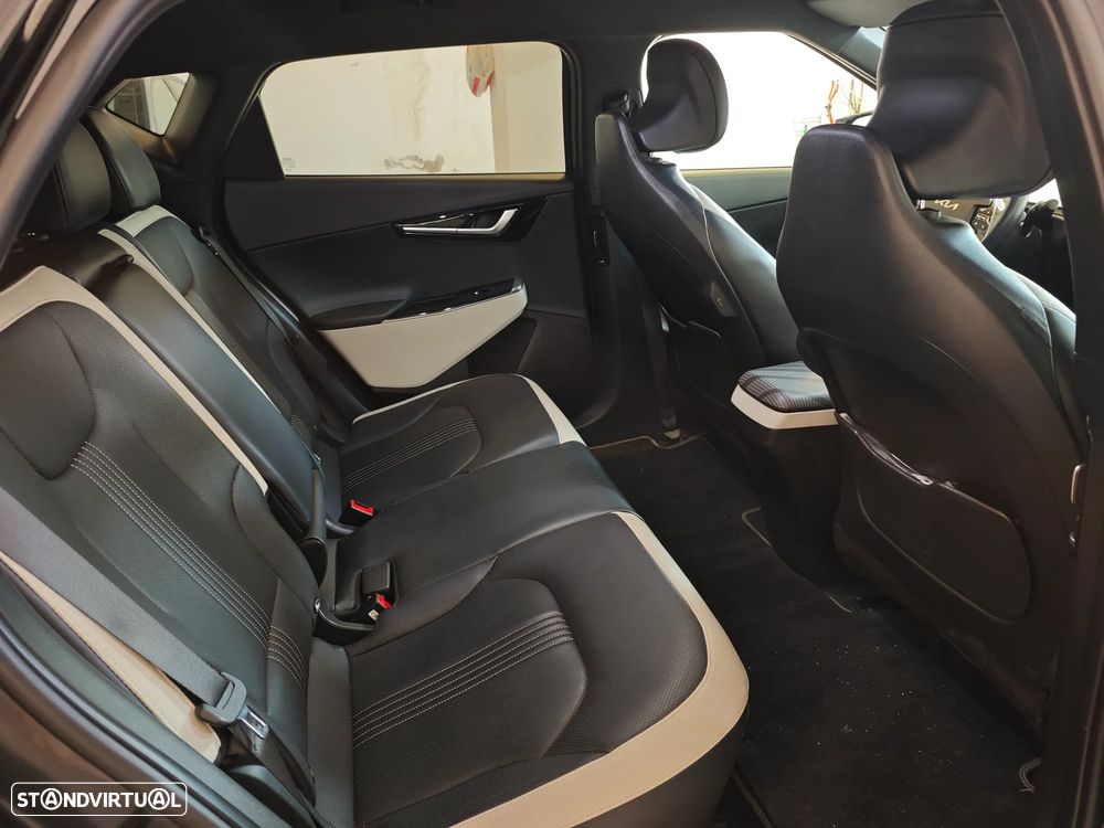 Kia EV6 77.4 kWh GT+SRF AWD - 43